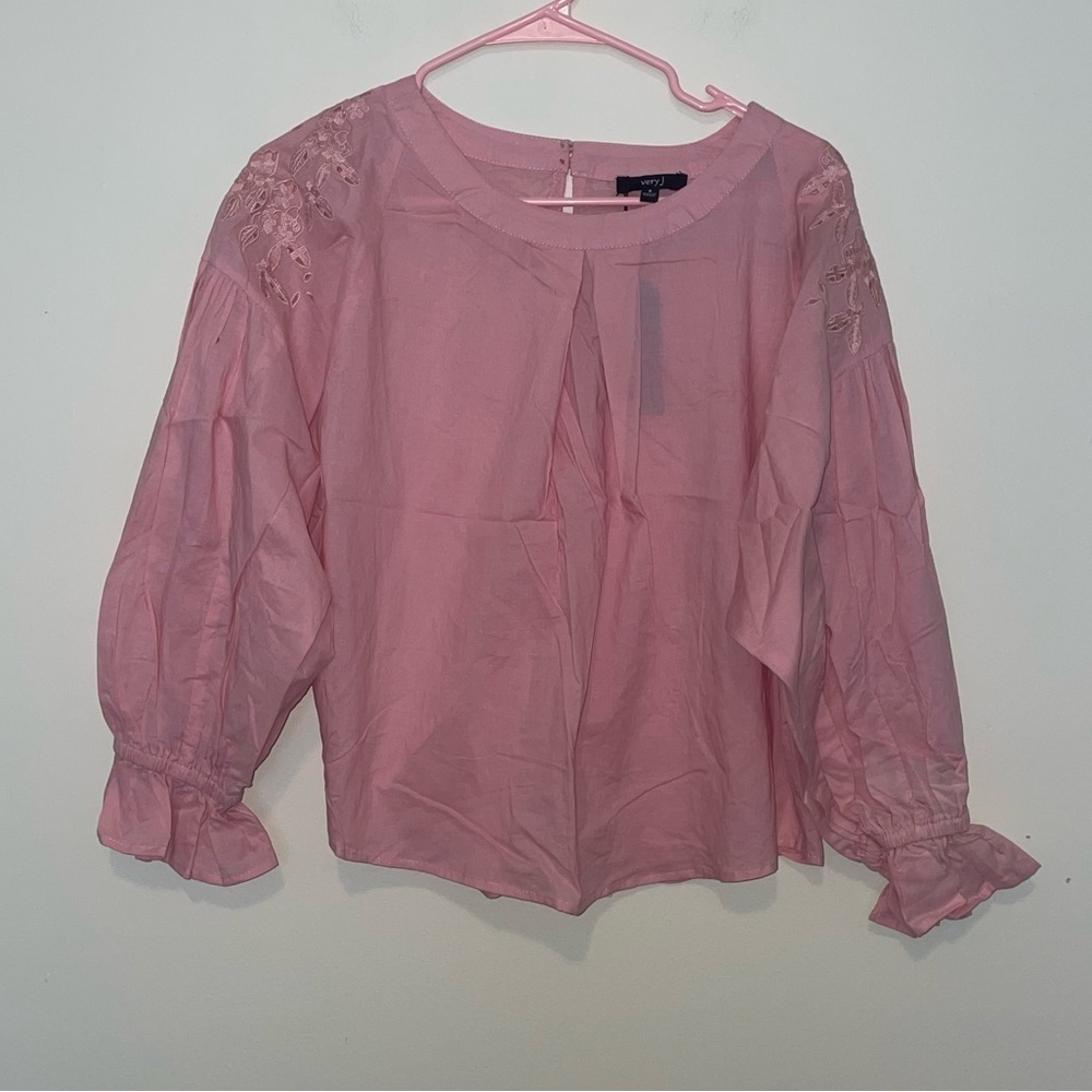 Very J NWT Light Pink Puff Sleeve Blouse Size Small
